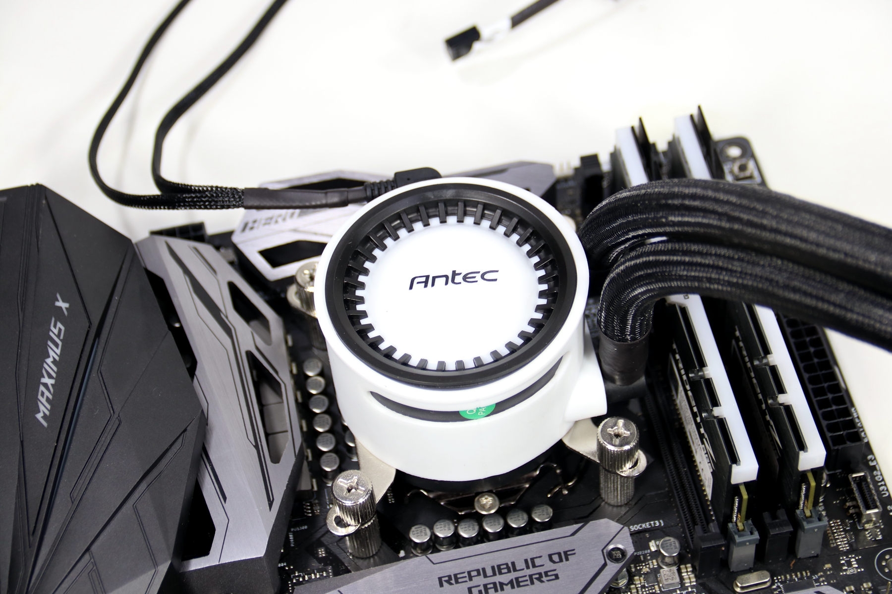 为了游戏换换换，安钛克机电散热两件套开箱小晒