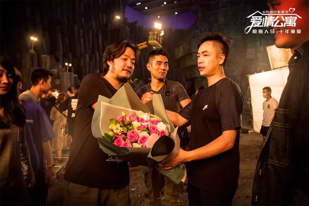 爱情公寓的大坑,爱情公寓你们能不能说慢点