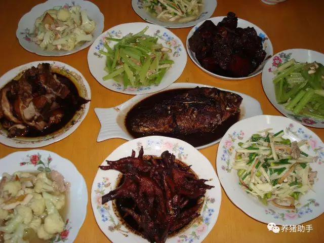 一个养牛少妇在床上说的话：白天养牛，晚上还要……