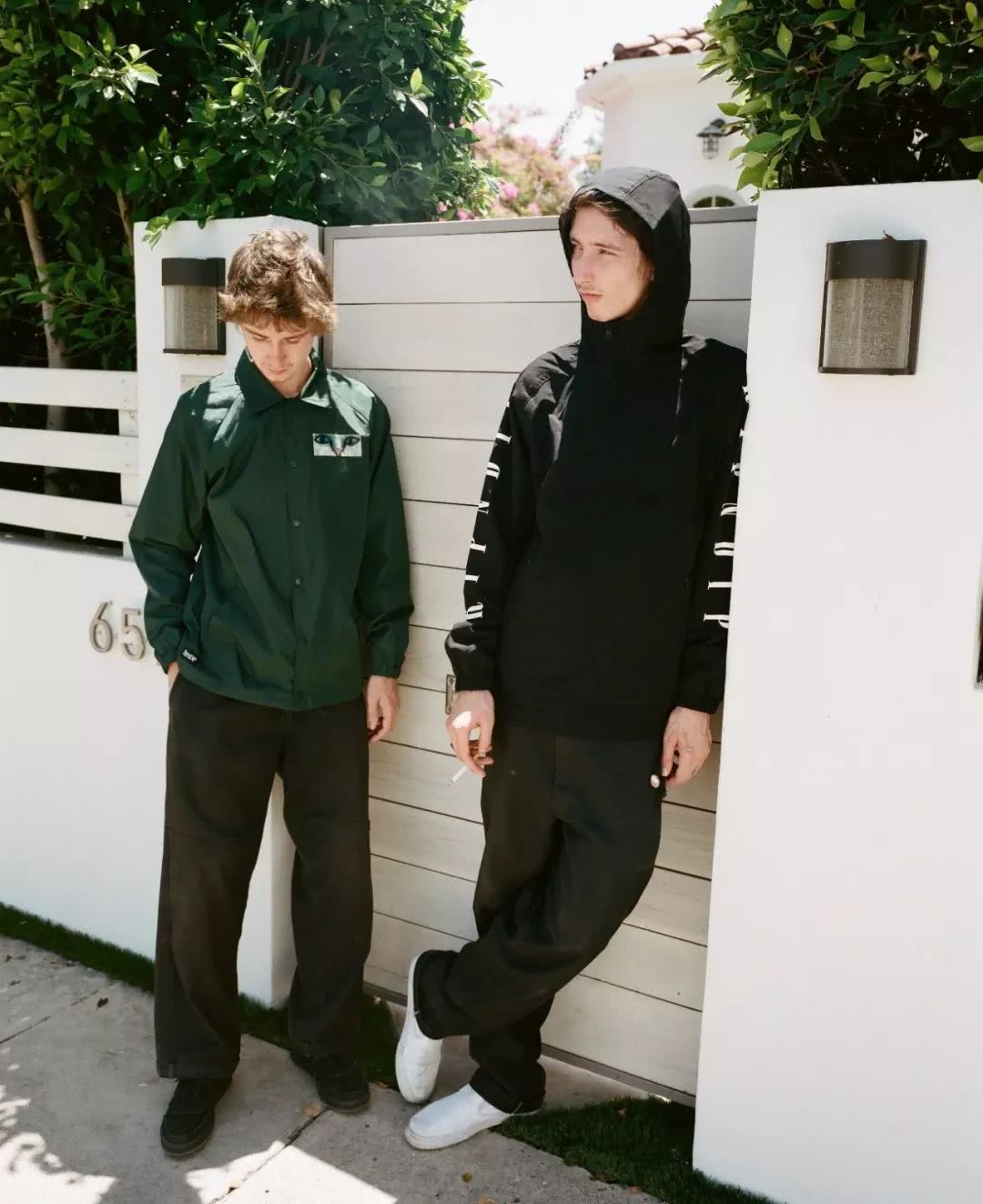 潮闻快食TravisScottxAF1再爆新联乘,ABATHINGAPE发售在即