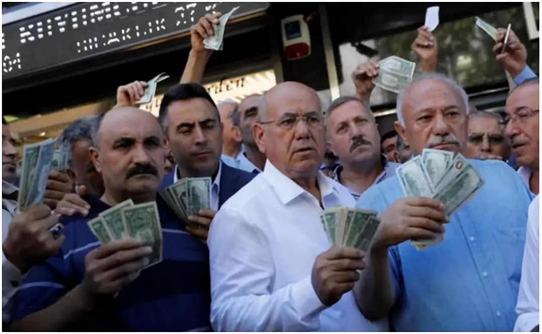 欧洲旅游奢侈品,欧洲旅游值得入手的奢侈品