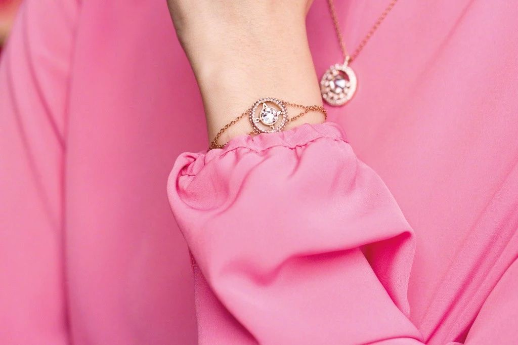 女生收到前男友七夕礼物,七夕送大叔男友礼物