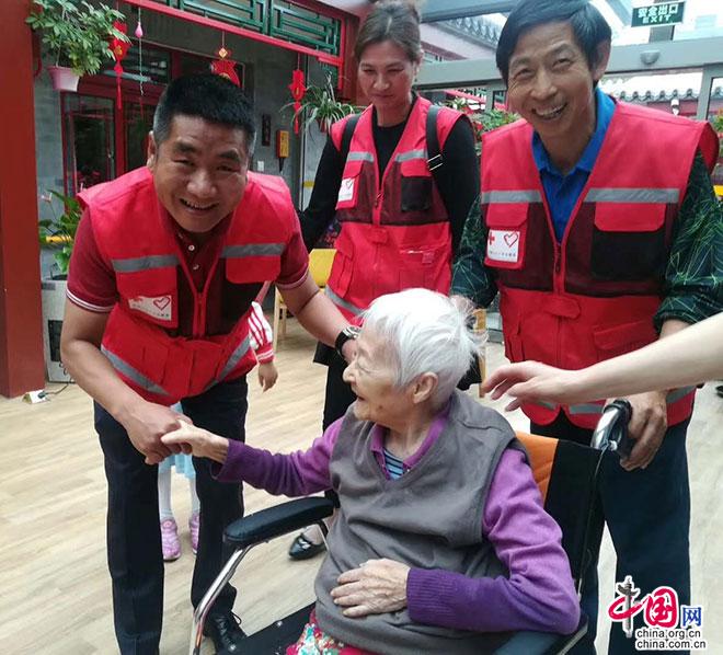 学雷锋传承爱心活动,学雷锋为人民服务感受