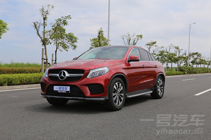 开gle400,沉浸式体验奔驰gle400coupe