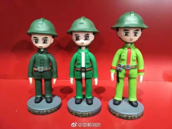 我国以前的消防服是什么样的,各时代的消防服