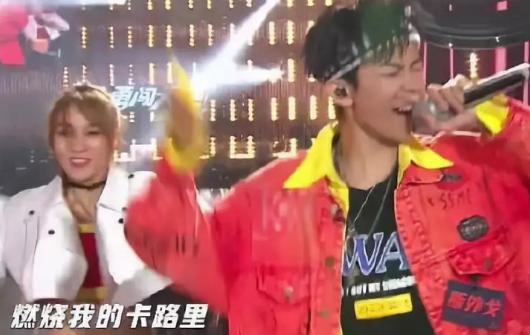 火箭少女101从第1名到最后一名,火箭少女101明日之子走场