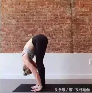 4个瑜伽体式改善肠胃健康！