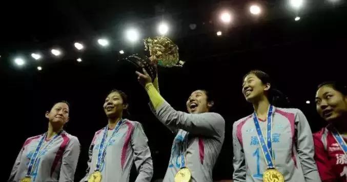 李宁安踏怎么火起来的,李宁火起来的原因