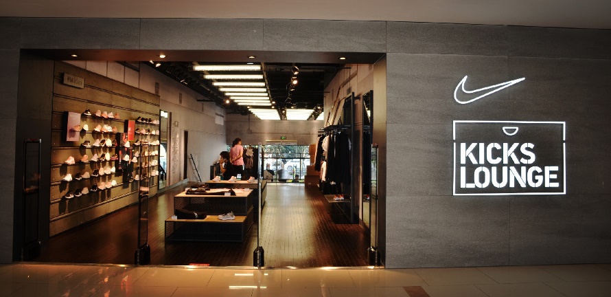 因客而变西安新世界“一街一路”谋新篇