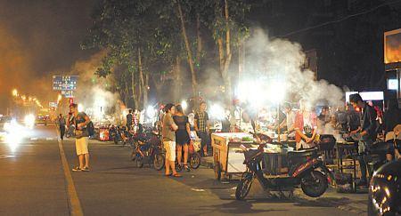 抽雪茄真的有那么讲究吗,雪茄爱好者们应该如何正确抽雪茄