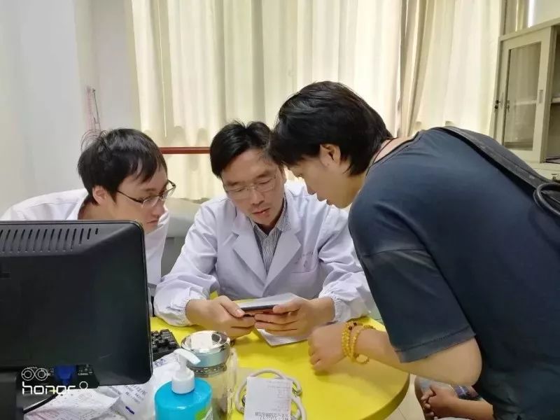 浙大儿院舒强教授、龚方戚教授名医团队工作室落户长兴！