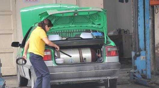 百万车油改气,百万路虎改气