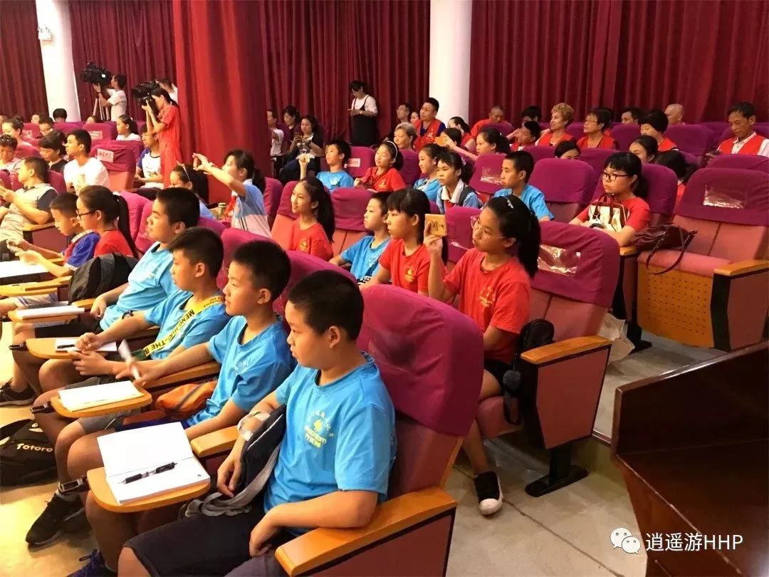 小记者播报垃圾分类,小记者独特的视角