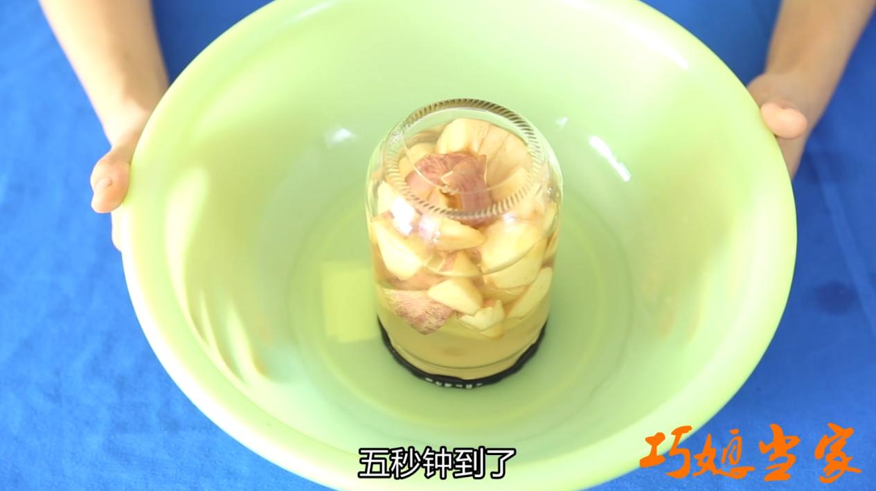 怎么开玻璃罐头,开铁皮罐头瓶盖的小窍门