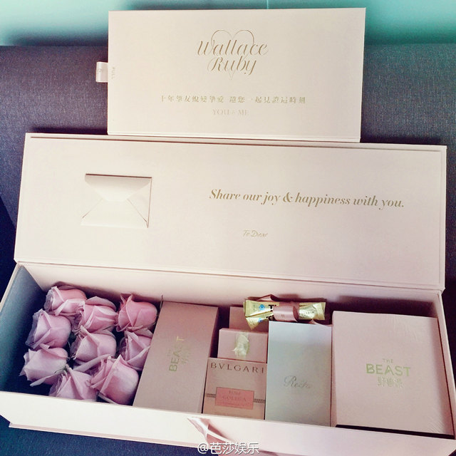 张馨予婚礼现场曝光老公花式称赞,张馨予婚礼手捧花