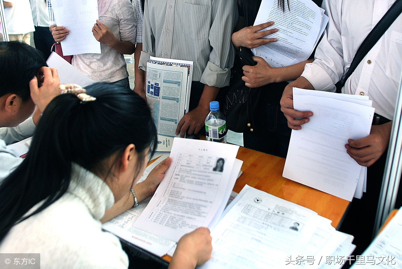 hr一看就想面试的简历怎么写,hr简历上自我评价怎么写比较好