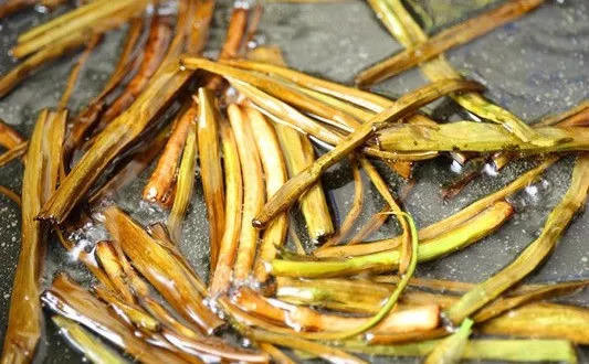 当年要是我没去批发美容美发产品，现在哪里还有小杨生煎的机会！