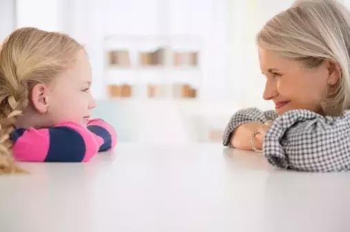 孩子遇到叛逆期家长该如何应对,初二学生叛逆期家长怎么应对