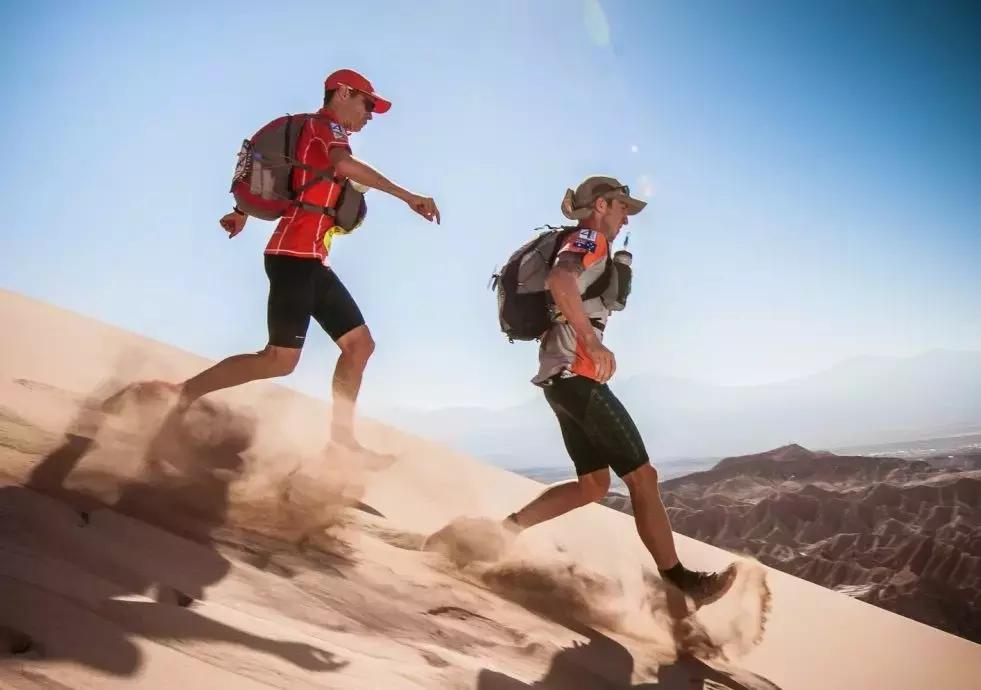 跑者膝盖痛,跑者右侧臀部疼怎么办