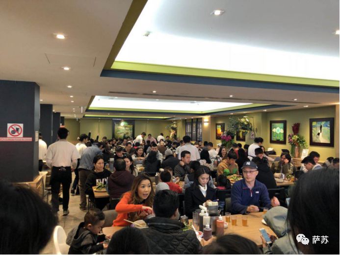 澳洲华人个个都是李小龙?卖米粉伙计扎马步,IT经理打跑小流氓