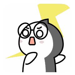 小孩不小心摔跤眼睛受损,四岁孩子摔破眼睛边