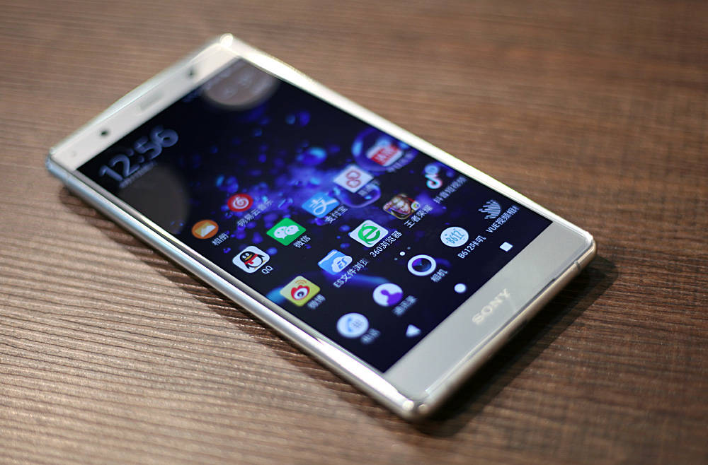 索尼xz2premium对比上一代,索尼xz2premium科技美学