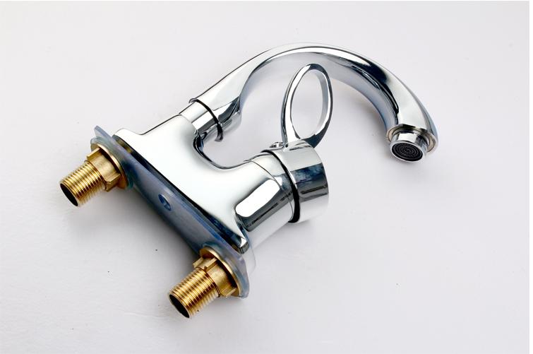 水龙头纯铜好不锈钢好,不锈钢和纯铜水龙头