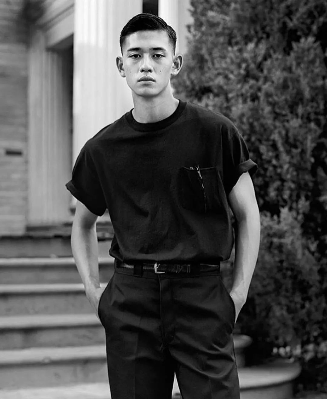 跟着他穿T恤，闭着眼睛都能选到对的款