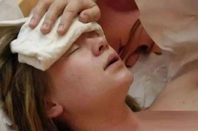 哺乳期可以吃什么药退烧,哺乳期可以口服什么胃药