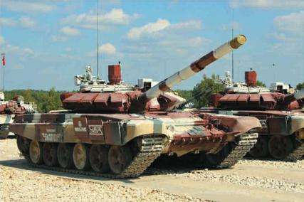 t72主战坦克比赛,t-72主战坦克被击中后瞬爆