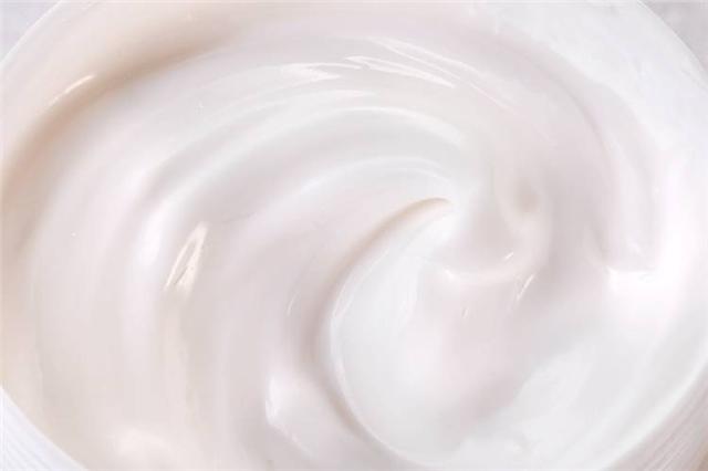 我是玫瑰果不是玫瑰，我跟绵羊油一起给你惊喜！