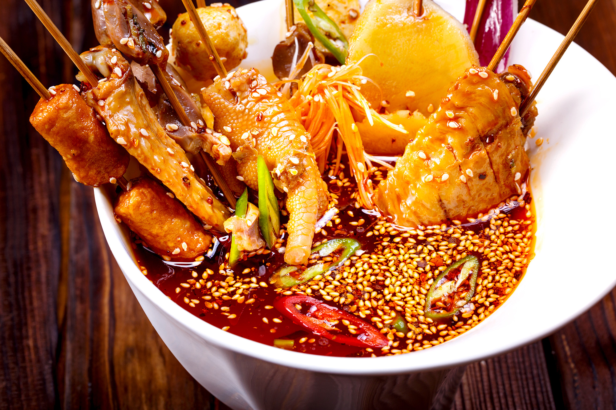 麻辣烫是什么类型的餐饮,麻辣烫到底是哪里的菜