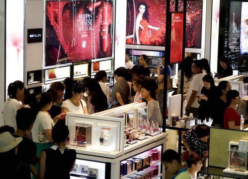 中国“倒爷”再显威韩国免税店7月销售13亿美元但隐忧仍存