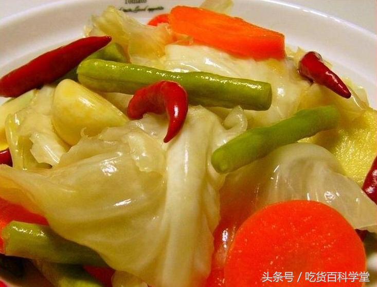 饭店大厨腌制泡菜的方法,泡菜怎么腌制才不会坏