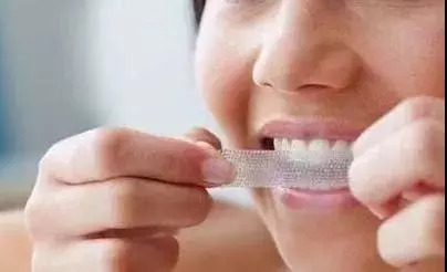 蓝光美白牙仪真的管用吗,美牙仪冷光美白原理