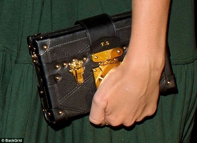 霉霉和男朋友在纽约主场,霉霉男友travis演唱会