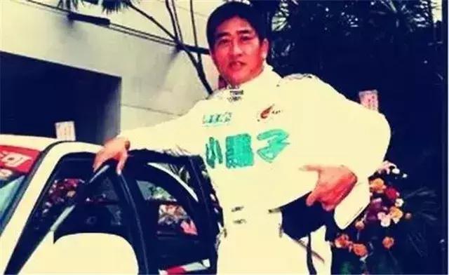 逃学威龙三部曲哪部最好看,逃学威龙的3个经典