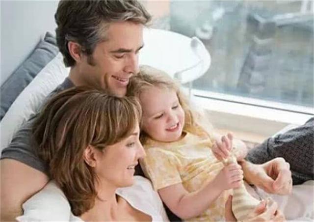 面对胆小懦弱的孩子鼓励其他孩子 (孩子懦弱家长应该怎么教育)