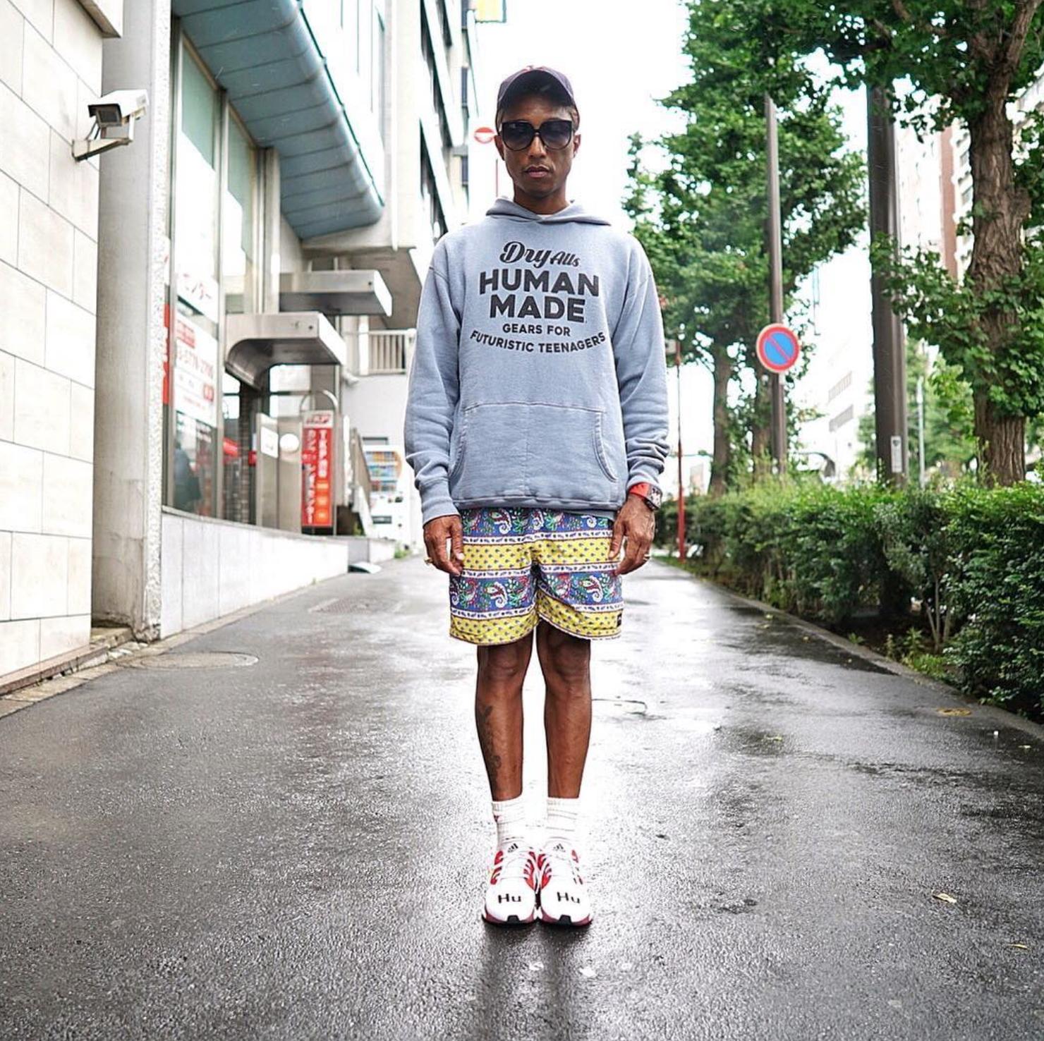 kanyewest,kanyewest上脚耐克回到未来