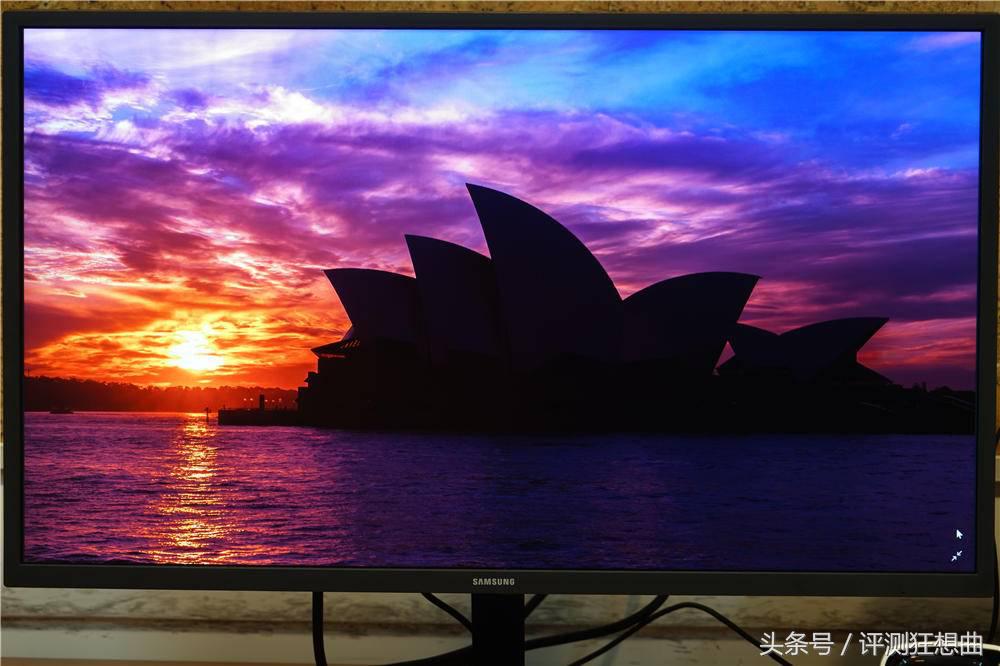 三星4k显示器u32j592uqc评测,三星显示器u32j592