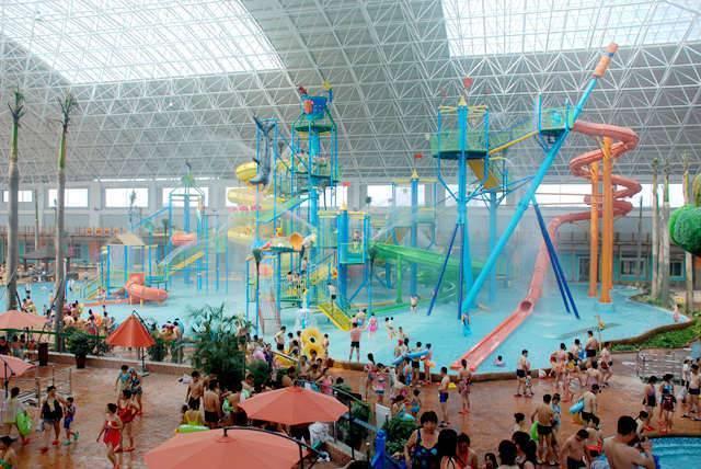 鞍山市绿中海温泉水上乐园团购,鞍山绿中海温泉度假村有游泳馆吗