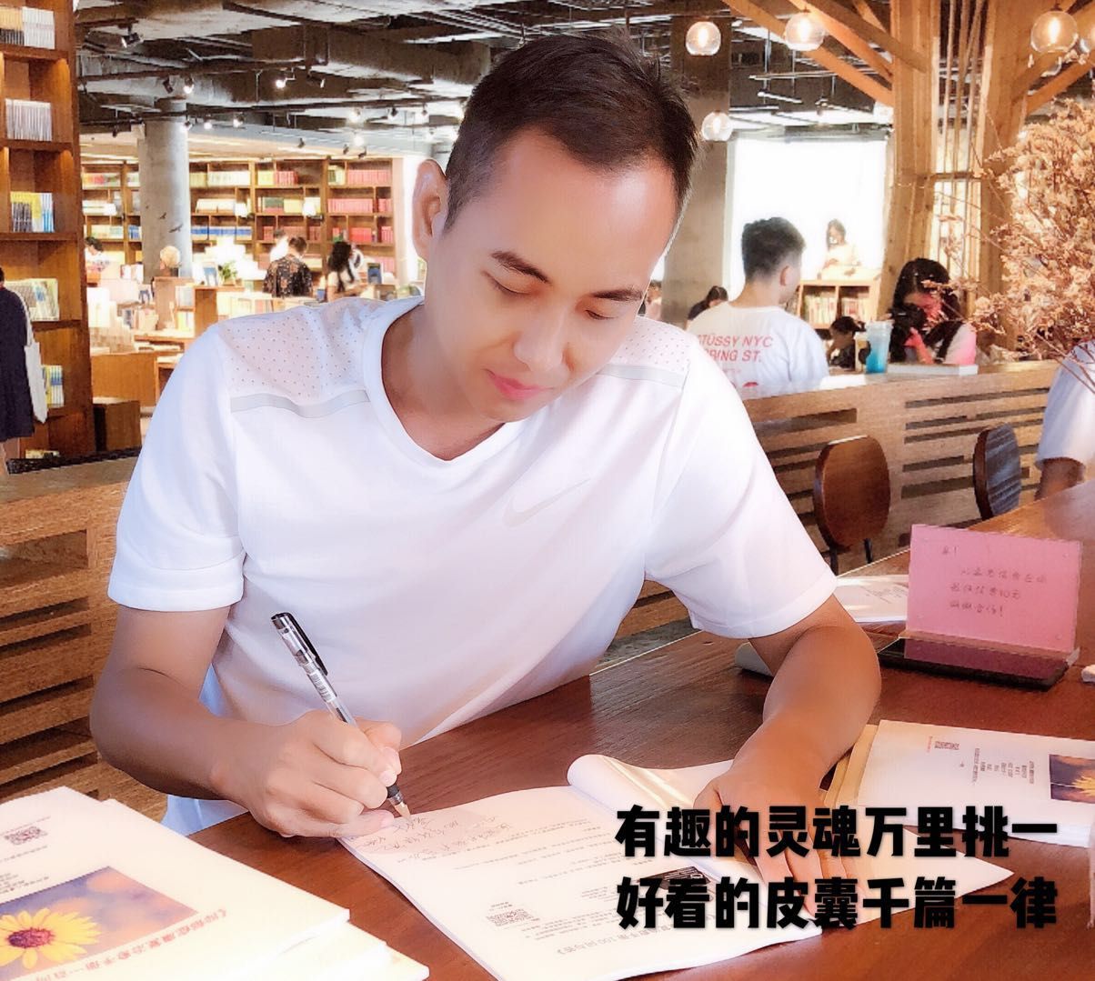 阿秋心理咨询师谈抑郁,阿秋如何帮助抑郁症孩子走出困境