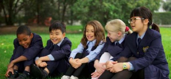 金宝贝校服,某学校校服惹争议