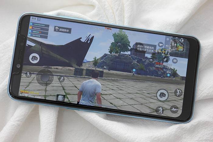 值得年轻人上手的最新手机,年轻人用过的第一代智能手机