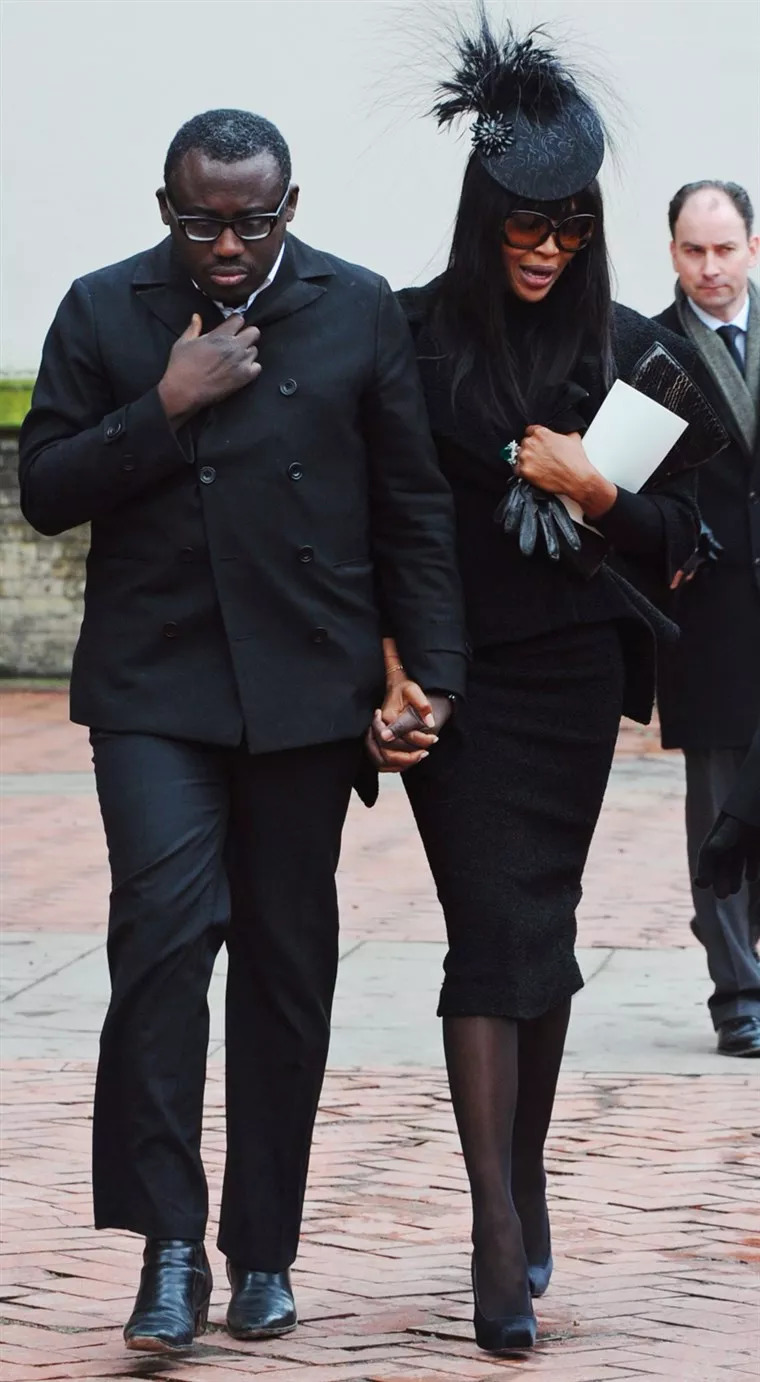 alexandermcqueen代表作品,alexandermcqueen是高定吗