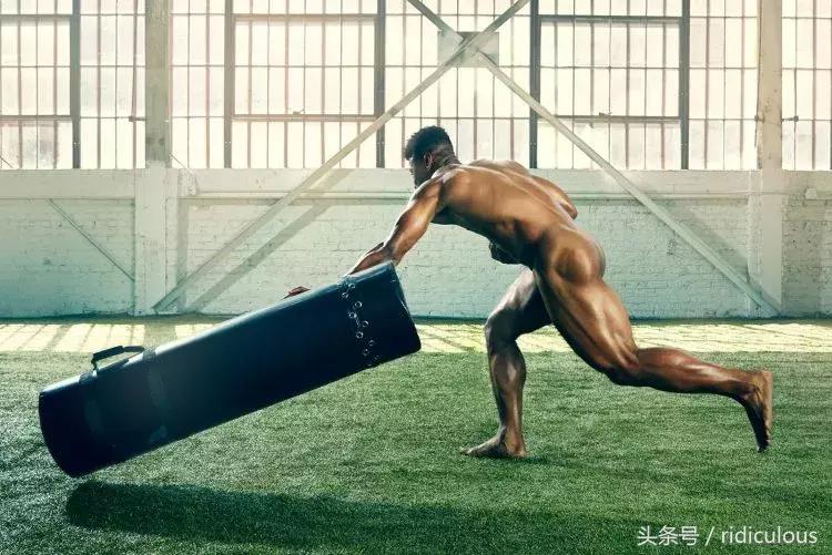 詹姆斯在车上玩说唱,詹姆斯说唱视频