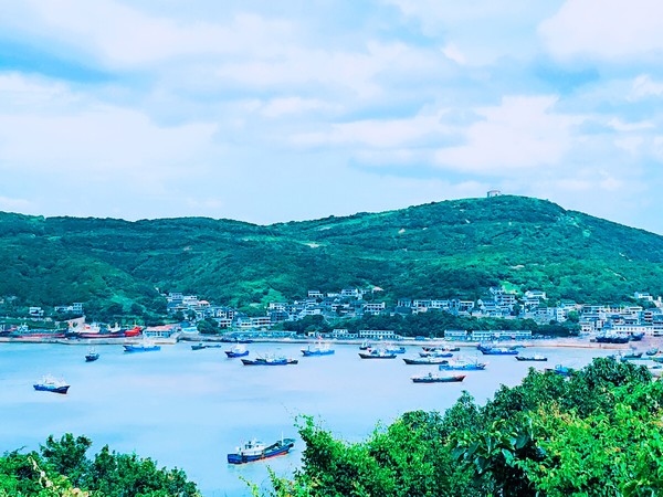 舟山东沙海滨浴场和南沙海滨浴场,追着太阳的脚步去台州