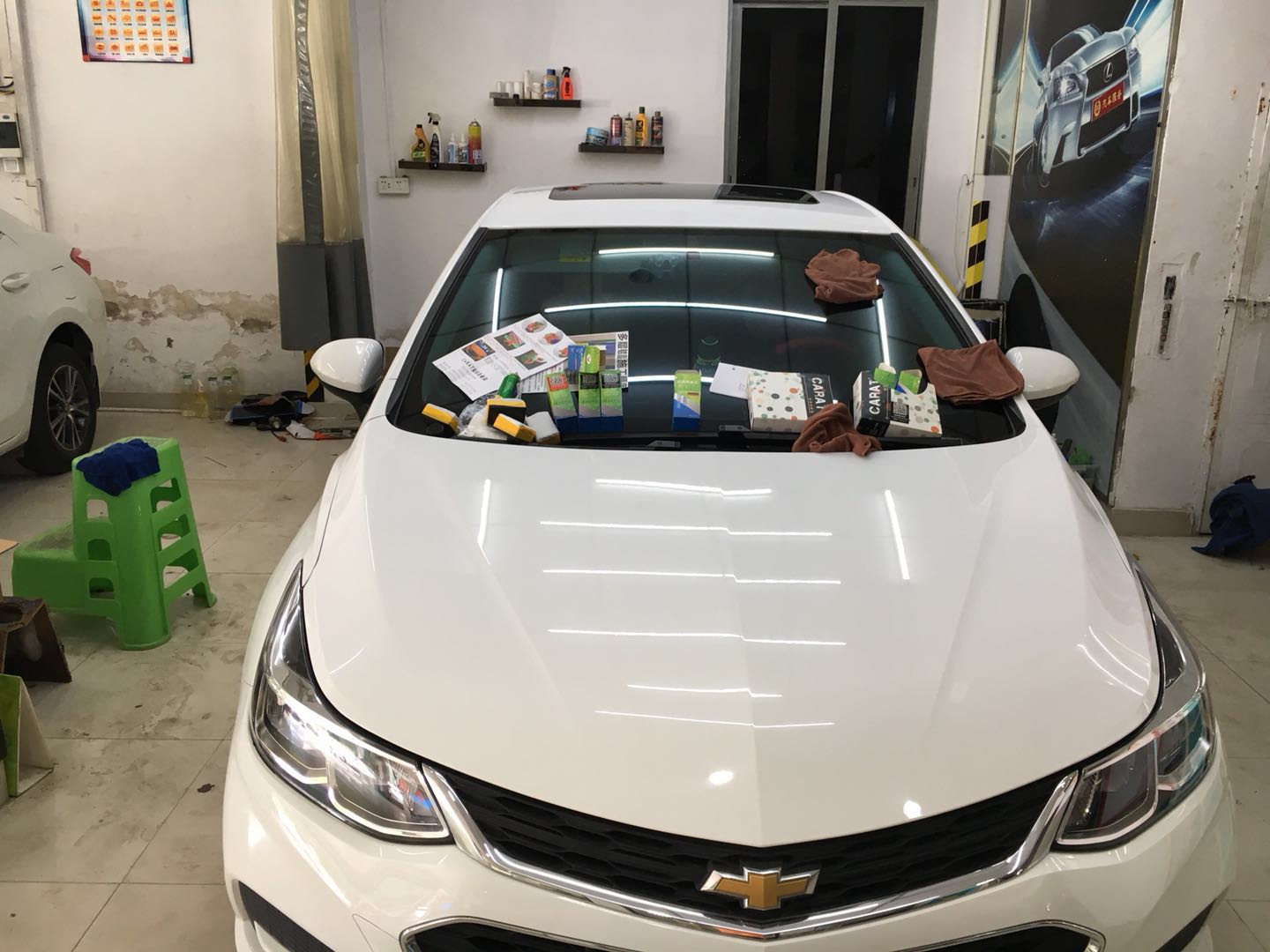 如何判断汽车镀晶层该重新镀晶了,什么是给汽车镀晶