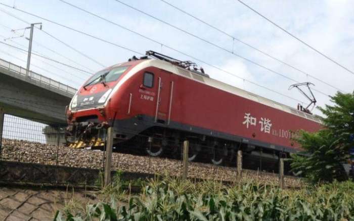 铁路机车技术发展趋势,中国铁路机车的发展历程西安段