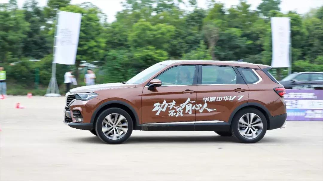 试驾华晨中华v6,华晨中华v7100米加速测试